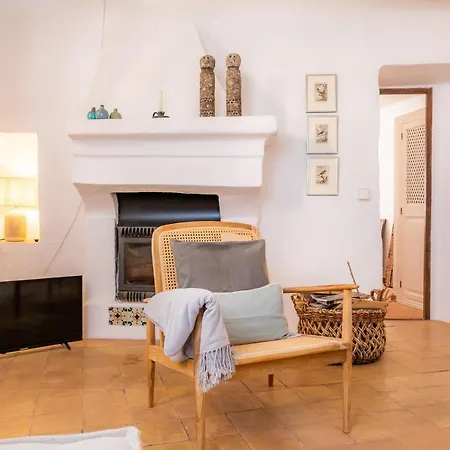 Casa Max Arta